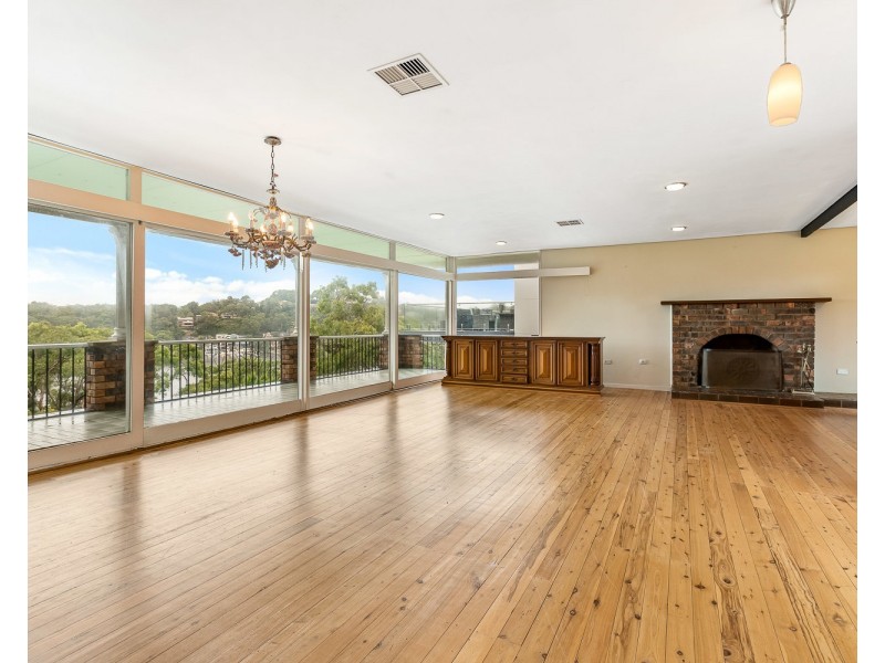 95 Woodlands Avenue, Lugarno NSW 2210