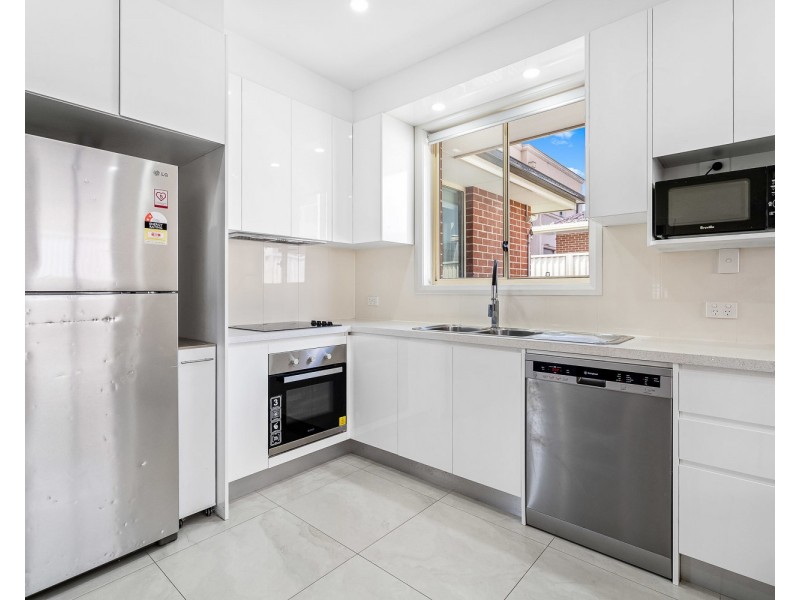 8A Ponyara Road, Beverly Hills NSW 2209