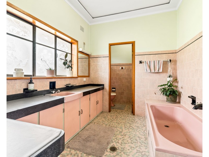 49 Cooloongatta Road, Beverly Hills NSW 2209