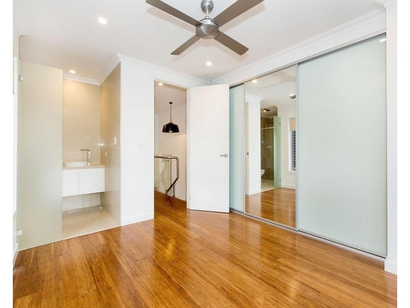 10A Claverdon Avenue, Picnic Point NSW 2213