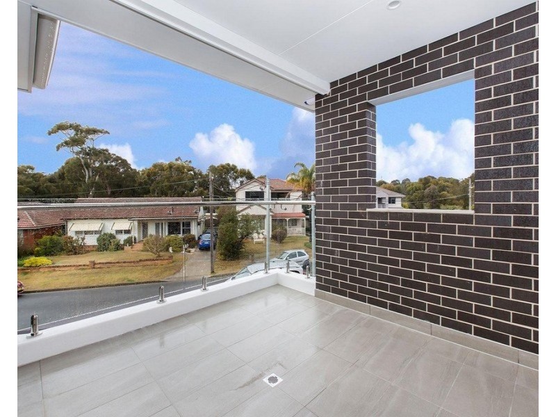 10A Claverdon Avenue, Picnic Point NSW 2213