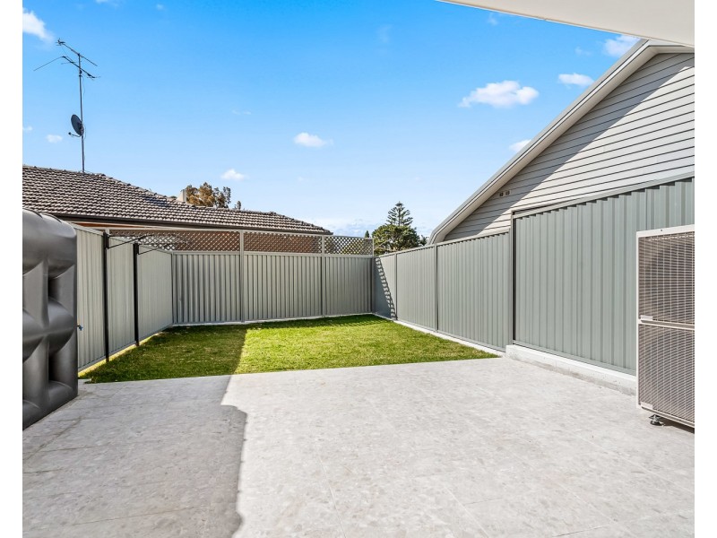 4/8 Flatrock Road, Kingsgrove NSW 2208