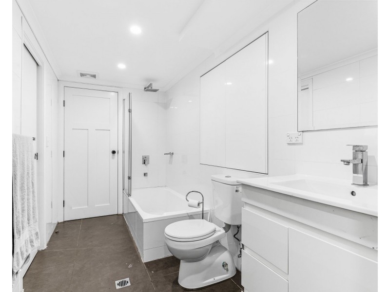 3 Gnarbo Avenue, Carss Park NSW 2221