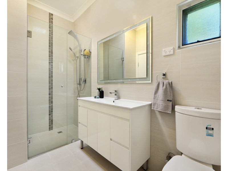 5 Simmons Road, Kingsgrove NSW 2208