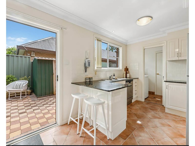 8/6-8 Milburn Road, Gymea NSW 2227
