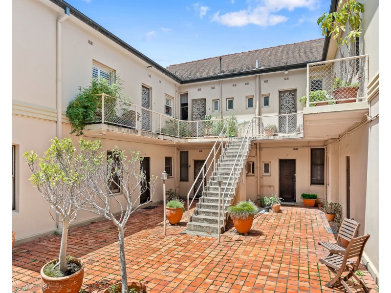 8/2 Hayburn Street, Rockdale NSW 2216