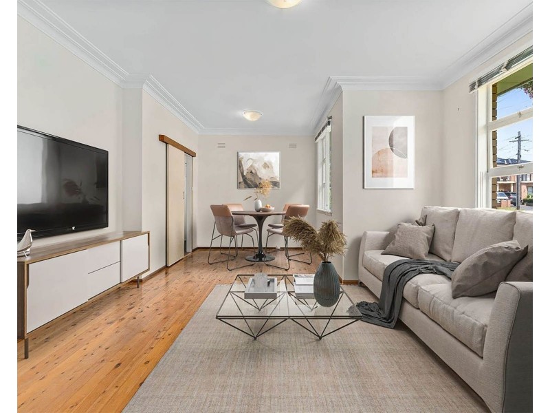 6 Bimbadeen Avenue, Miranda NSW 2228