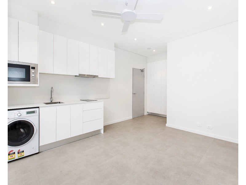 2/33 Hampden Street, Beverly Hills NSW 2209