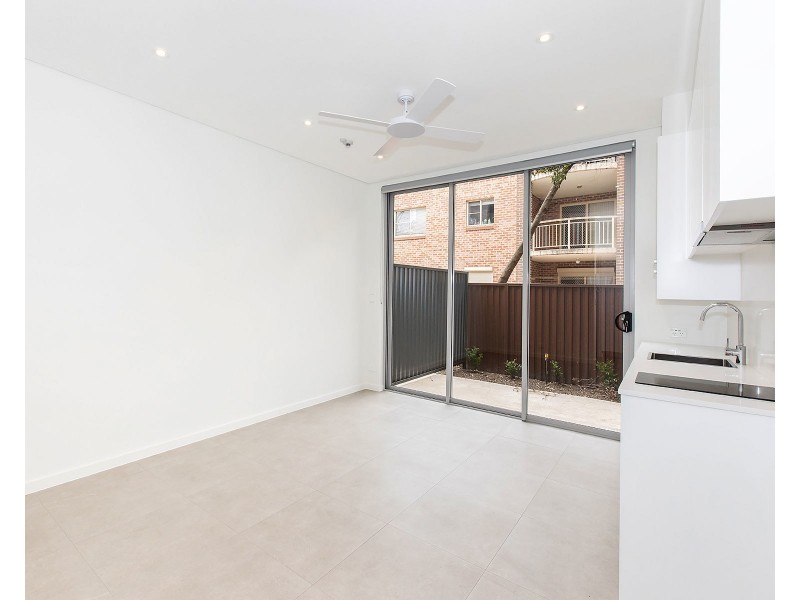 2/33 Hampden Street, Beverly Hills NSW 2209