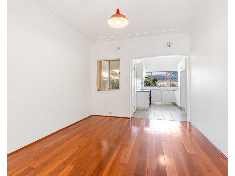 33 Beaconsfield Street, Revesby NSW 2212