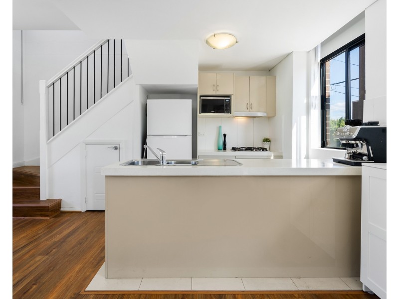 8/324-326 William Street, Kingsgrove NSW 2208