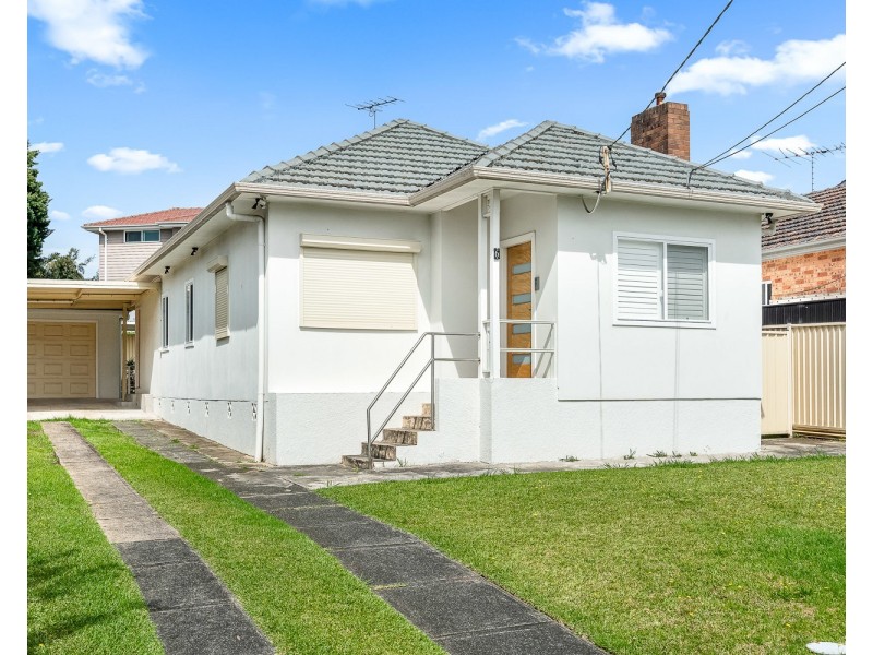 6 Carinya Avenue, Beverly Hills NSW 2209