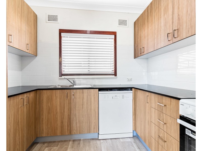 10 Oatley Street, Kingsgrove NSW 2208