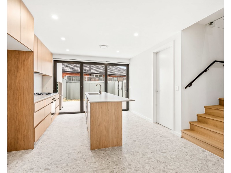 2/8-10 Flatrock Road, Kingsgrove NSW 2208