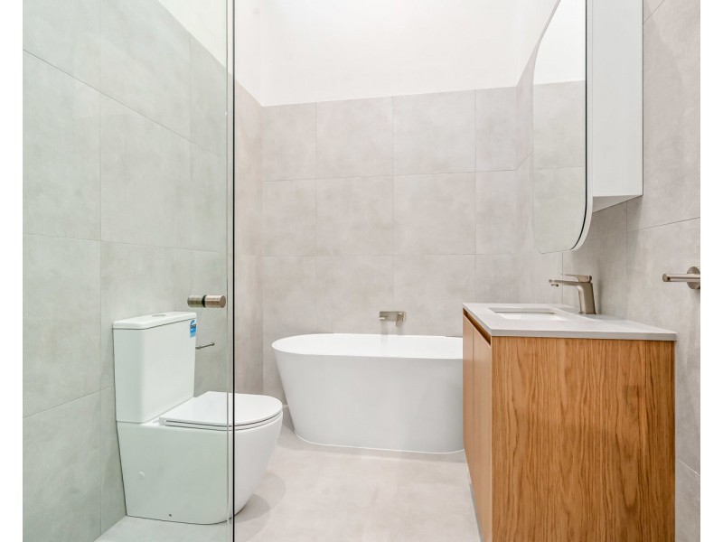 2/8-10 Flatrock Road, Kingsgrove NSW 2208