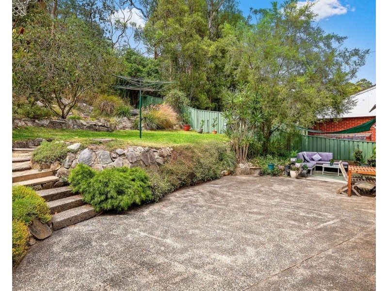 6 Tobruk Avenue, Engadine NSW 2233