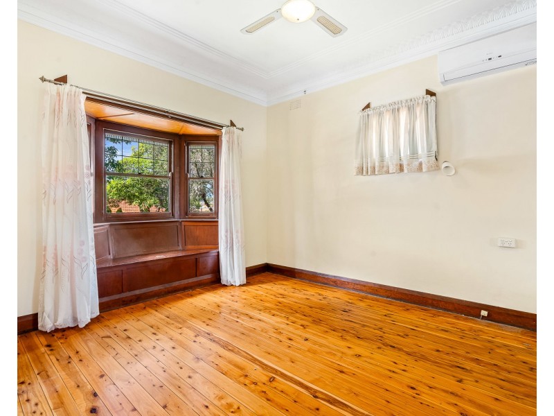 72 Warraroong Street, Beverly Hills NSW 2209