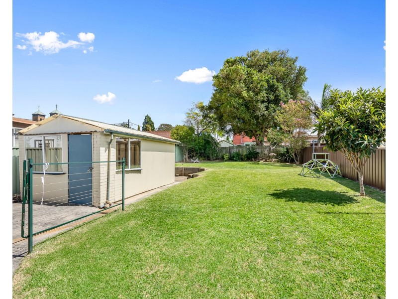 72 Warraroong Street, Beverly Hills NSW 2209