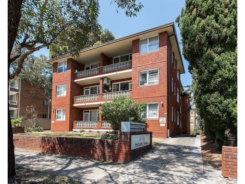 1/18-20 Hercules Road, Brighton-le-sands NSW 2216