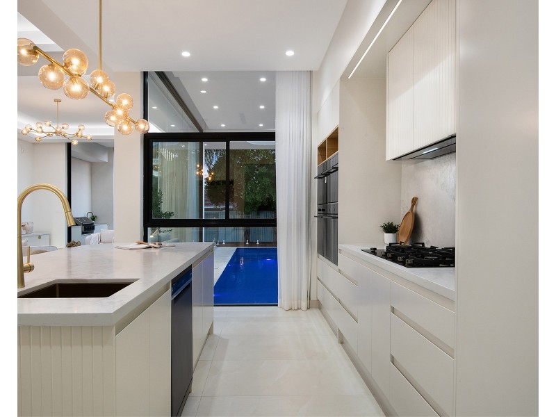 15a Gwandalan Road, Padstow NSW 2211