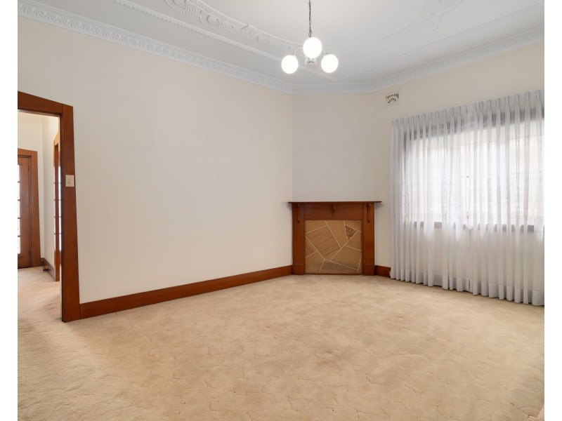 20 Wolli Creek Road, Banksia NSW 2216