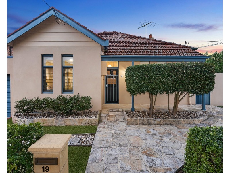 19 Mi Mi Street, Oatley NSW 2223