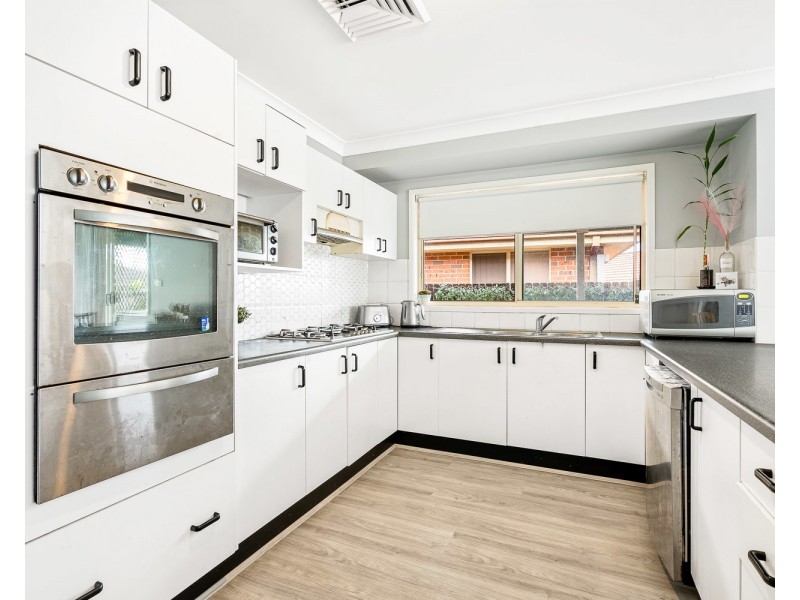18 Minerva Place, Prestons NSW 2170