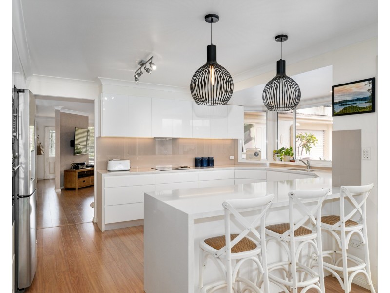 4 Nallada Road, Alfords Point NSW 2234