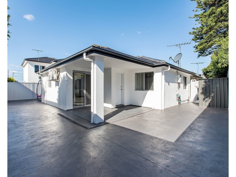 2/7-11 Ludgate Street, Roselands NSW 2196