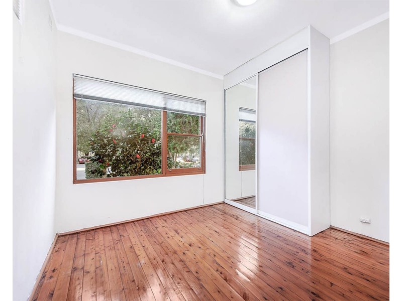 2/180 Russell Avenue, Dolls Point NSW 2219