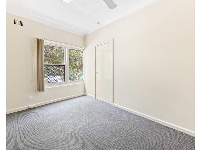 2/86-88 Railway Crescent, Jannali NSW 2226