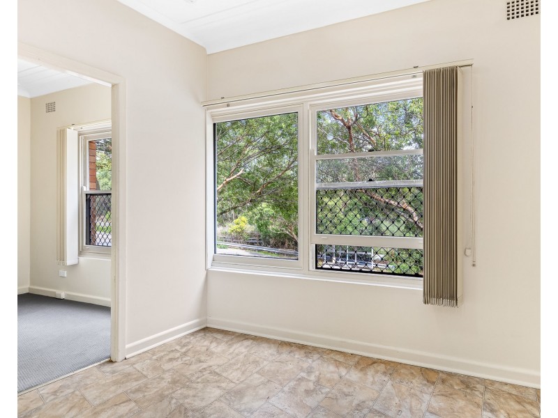 2/86-88 Railway Crescent, Jannali NSW 2226