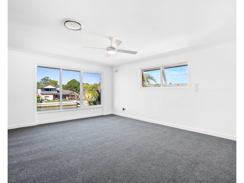 38 Castlereagh Crescent, Sylvania Waters NSW 2224
