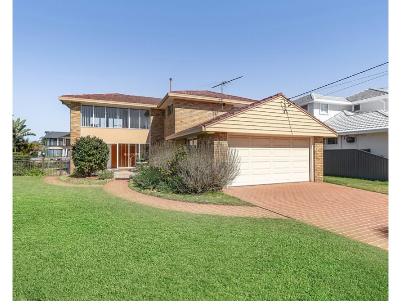 38 Castlereagh Crescent, Sylvania Waters NSW 2224