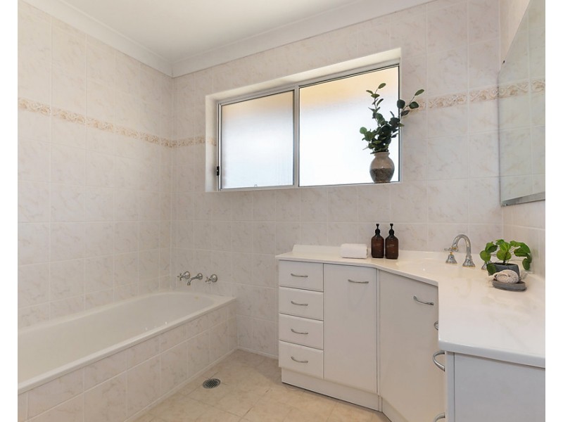 38 Castlereagh Crescent, Sylvania Waters NSW 2224