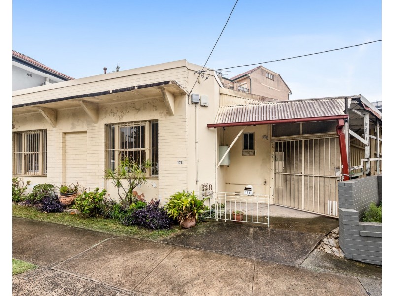 178 Harrow Road, Kogarah NSW 2217