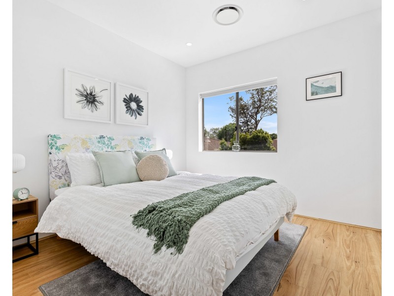 6 Forrest Road, East Hills NSW 2213