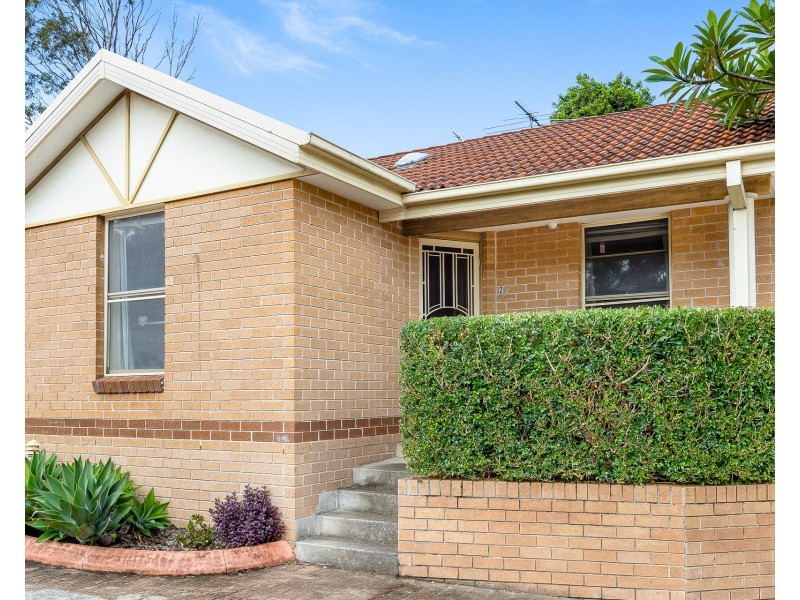 2/1 Glandore Street, Woolooware NSW 2230