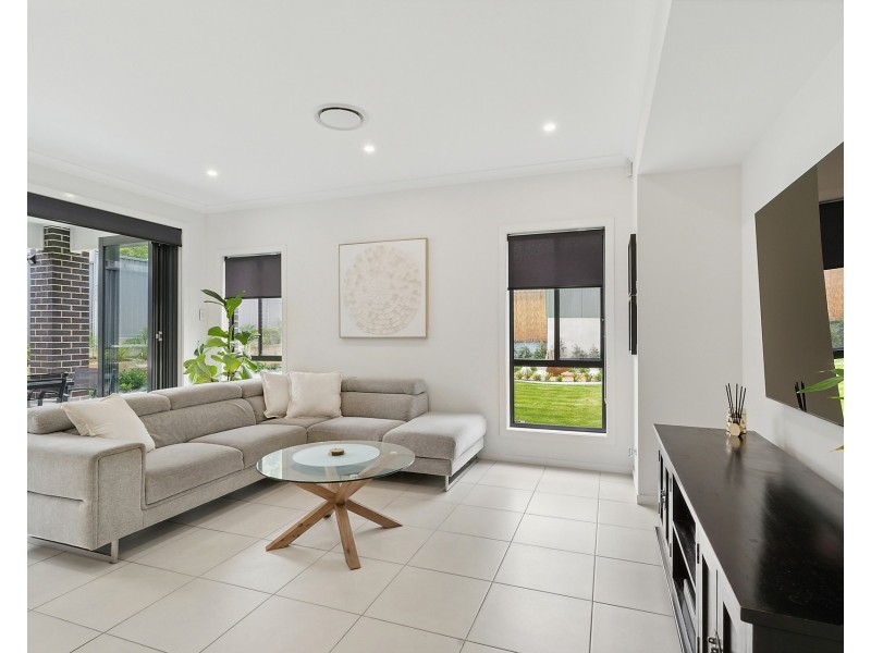 21 Glamis Street, Kingsgrove NSW 2208