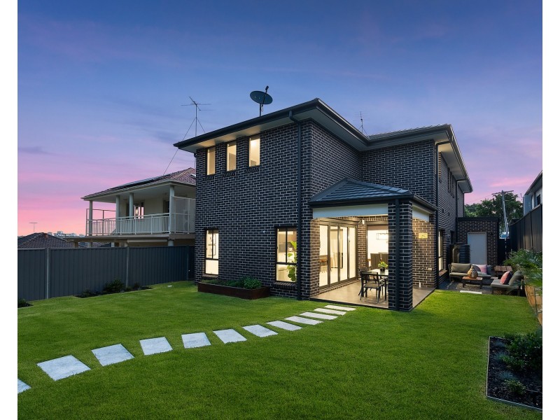 21 Glamis Street, Kingsgrove NSW 2208