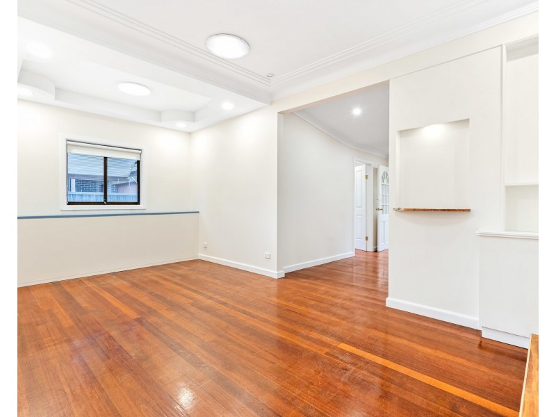 20 Highland Road, Peakhurst NSW 2210