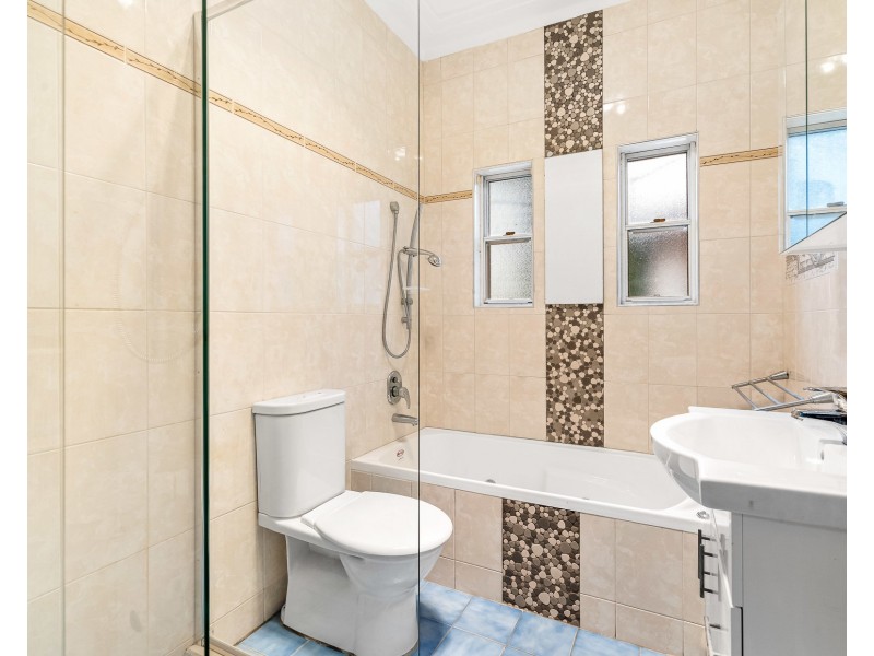 20 Highland Road, Peakhurst NSW 2210