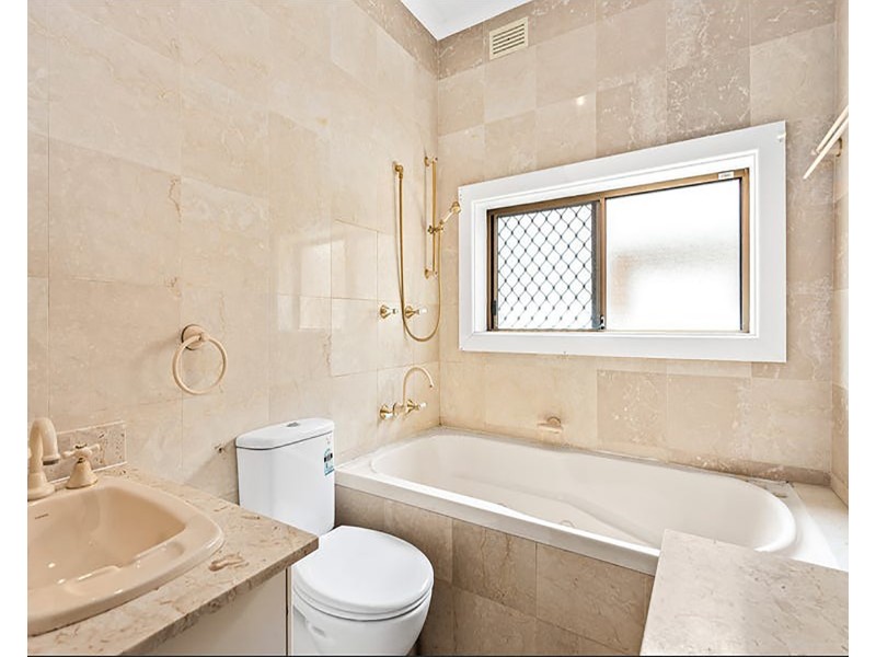 11 Tancred Avenue, Kyeemagh NSW 2216