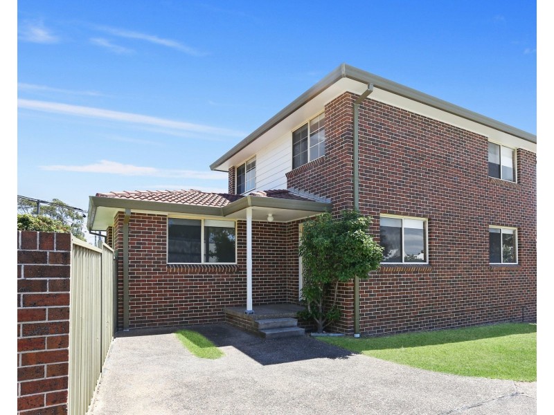 9 Amiens Avenue, Engadine NSW 2233