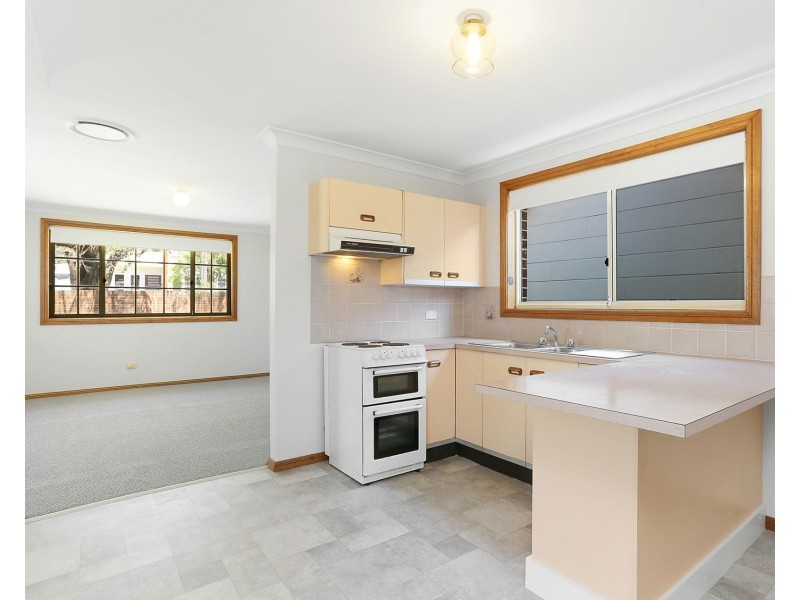 9 Amiens Avenue, Engadine NSW 2233