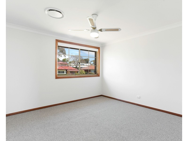 9 Amiens Avenue, Engadine NSW 2233