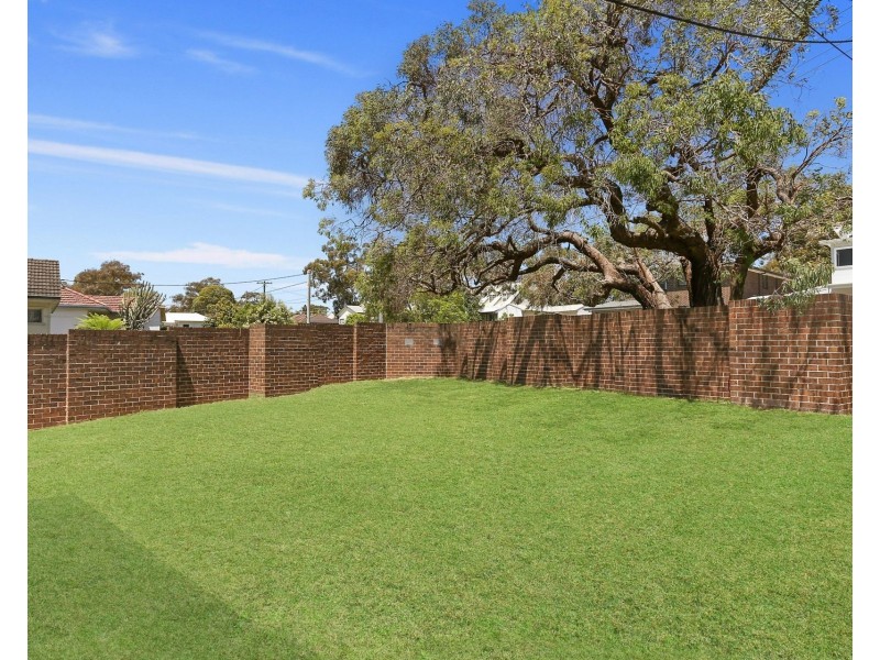 9 Amiens Avenue, Engadine NSW 2233