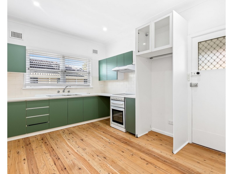 414 President Avenue, Kirrawee NSW 2232