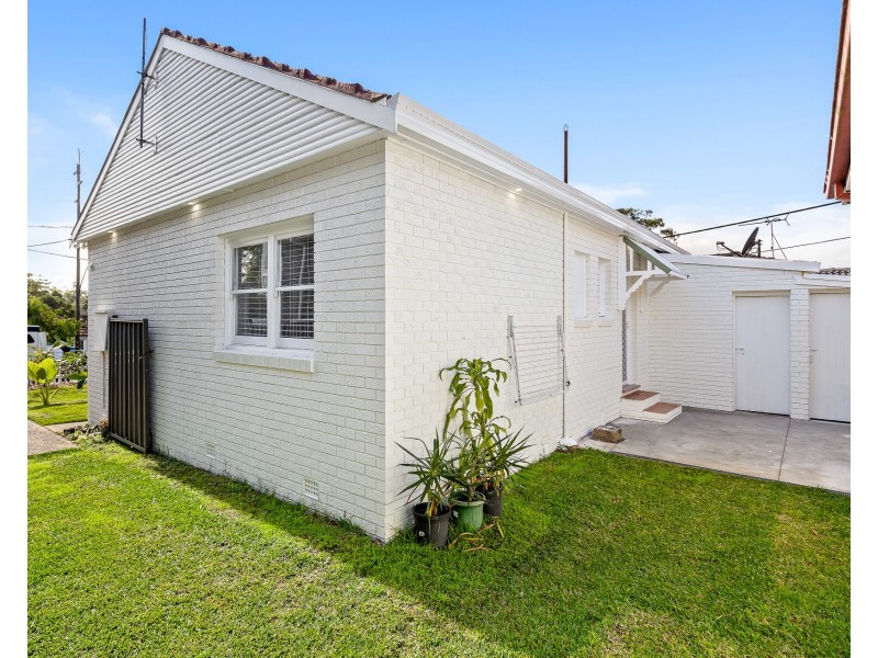 414 President Avenue, Kirrawee NSW 2232
