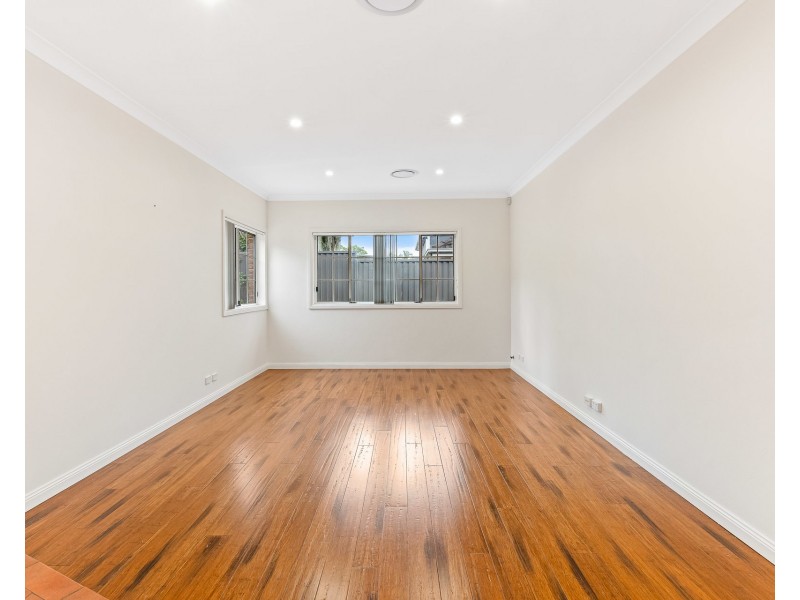 9A Queens Road, Hurstville NSW 2220
